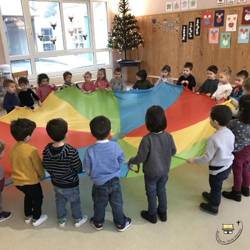 Apprendre à vivre ensemble avec le parachute !